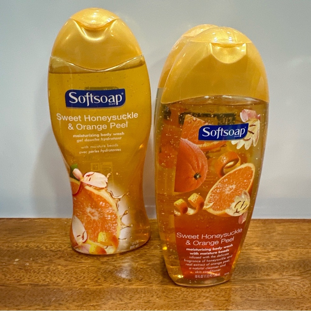 3 Softsoap Sweet honeysuckle Orange Real Extract Moisturizing‎ BodyWash 20fl